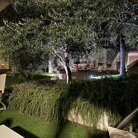 Volli Three 住宿加早餐酒店