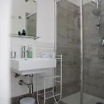Volli Three 3*