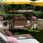 Volli Three Bed & Breakfast 3*