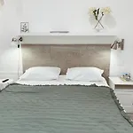 Bed & Breakfast Volli Three 3*