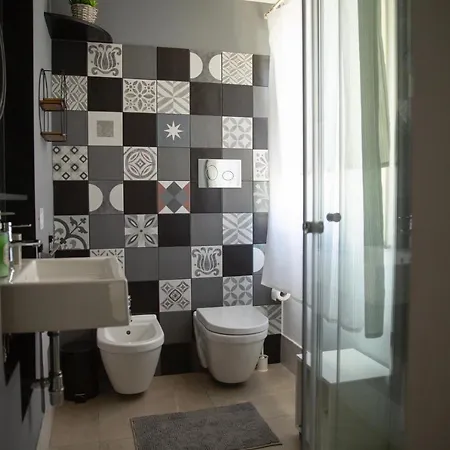 Bed & Breakfast Volli Three