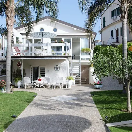 Volli Three Bed & Breakfast