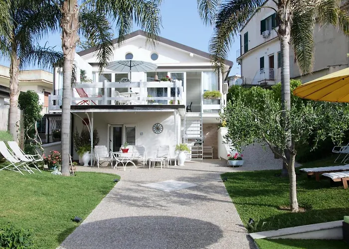 Volli Three לינה וארוחת בוקר